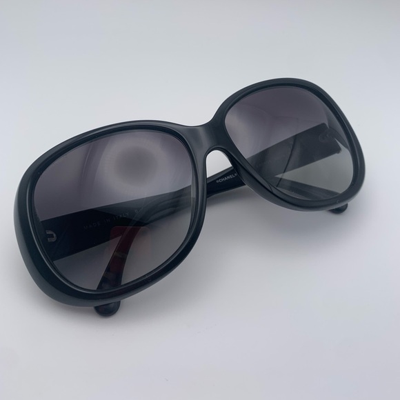 Chanel Camellia Sunglasses - Picture 7 of 9